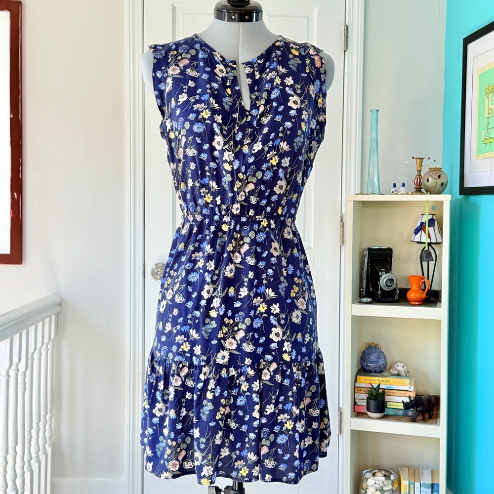 Loft Sleeveless Split Neck Dress with Floral Print (size SP)